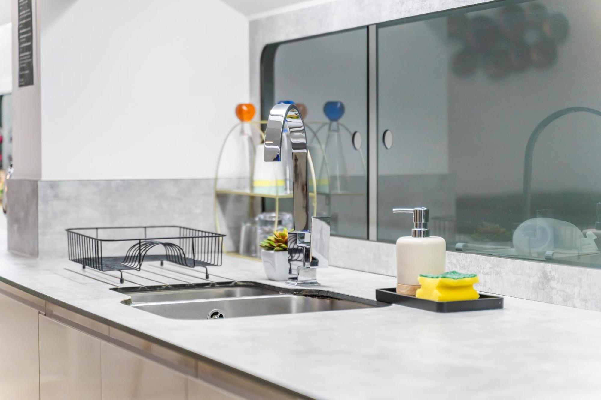 Exquisite 2-Bedroom Penthouse-Sleeps 7-Free Parking With Workstations & High-Speed Wifi Μπέρμιγχαμ Εξωτερικό φωτογραφία